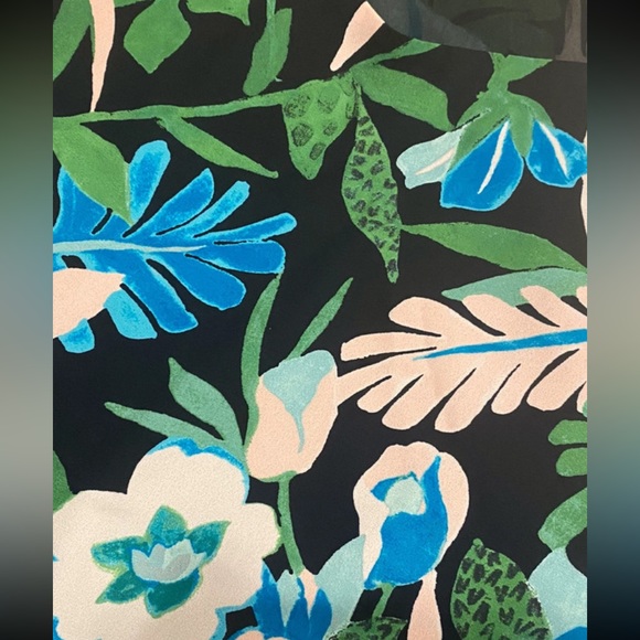 Floral top - Picture 3 of 5